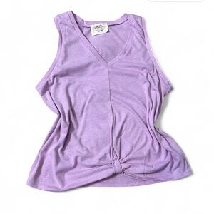 Sleeveless Twist Front Tee‎